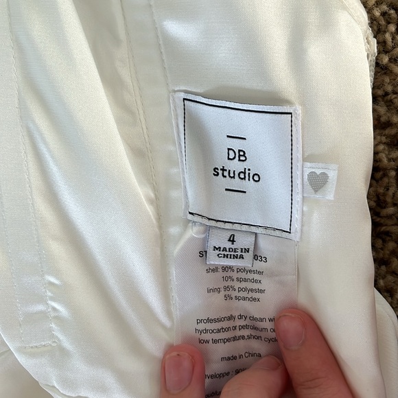 DB studio Wedding Dress - Picture 2 of 5